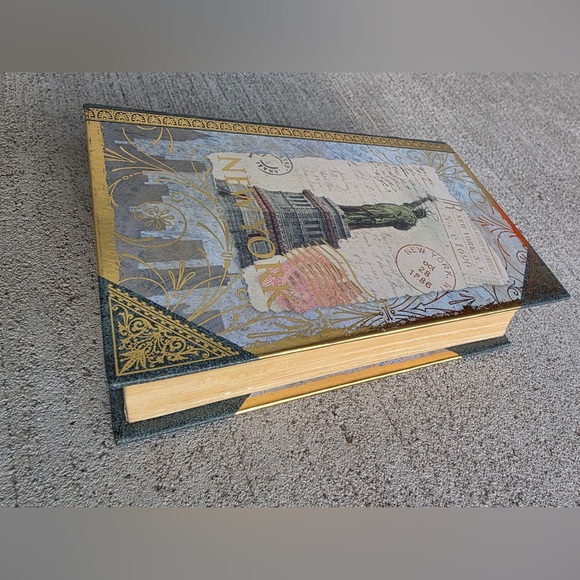 Vintage Style New York Decorative Book Storage Box | Statue of Liberty | 6.5 in - Picture 2 of 5